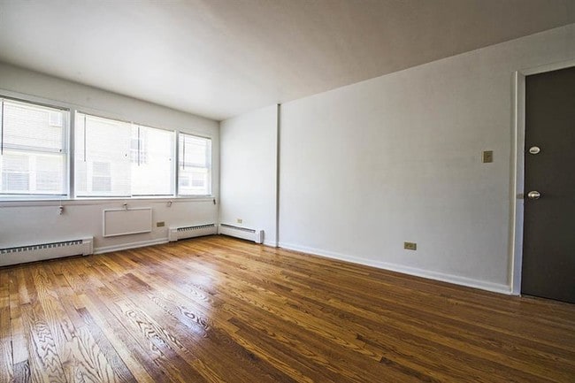 Photo - 470 Gordon Ave