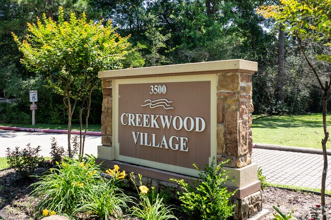 Alterno - Creekwood Village