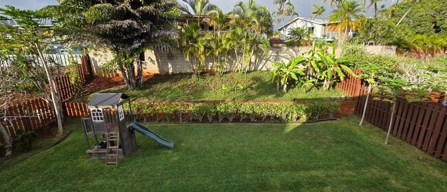 Photo - Mililani Town - Modern and spacious Four B...