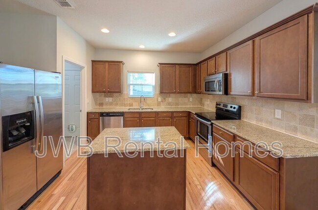 Photo - 2922 Post St