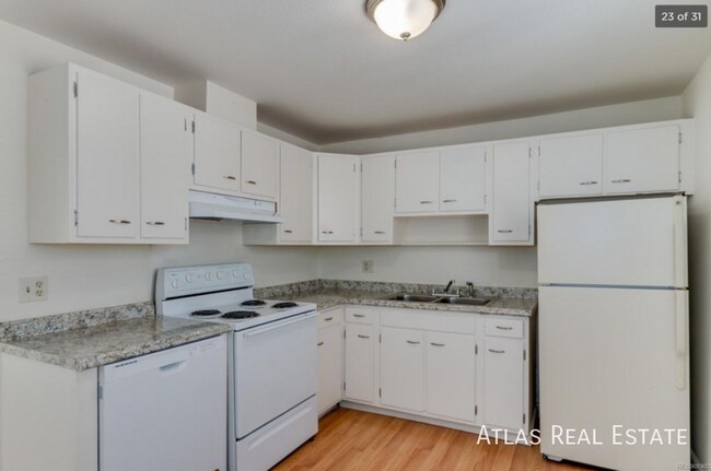 Photo - 3730 Owens St Unidad A
