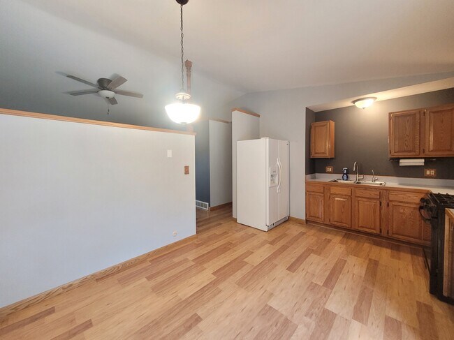 Photo - 5109 Primrose Ave SE