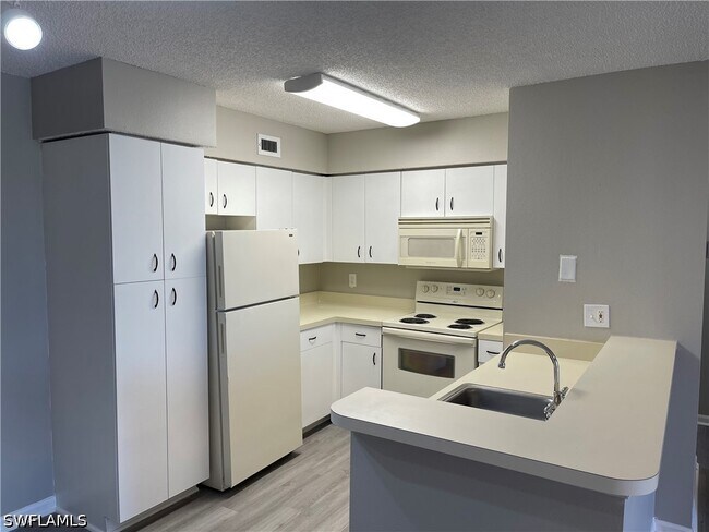 Photo - 13555 Eagle Ridge Dr Unit 925