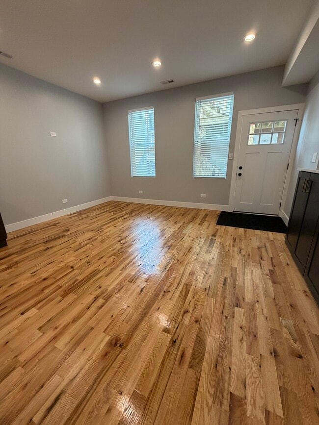 Photo - 2221 W 21st Pl