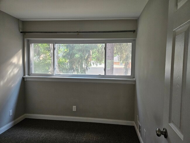 Building Photo - 3004 Poplar Level Rd Unit Apt #1