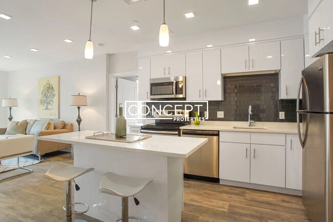 Building Photo - 15 Essex St Unit 301B