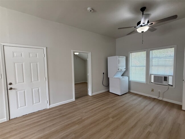Building Photo - 7427 Avenue I Unit B