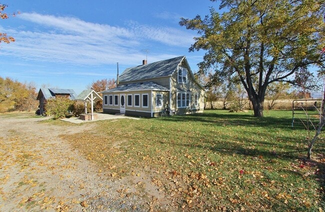 3344 W South Slope Rd