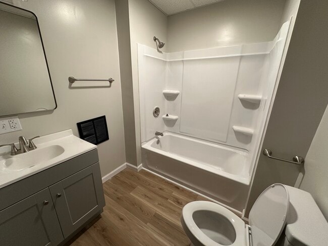 Photo - 434 N 7th St
