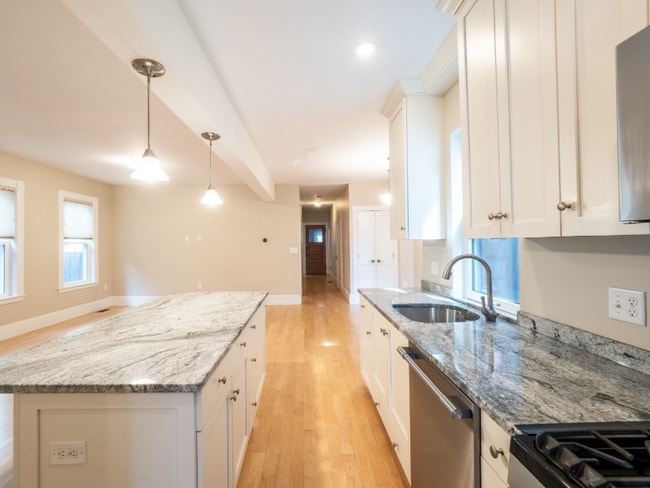 Photo - 24 Hall St Unidad 1