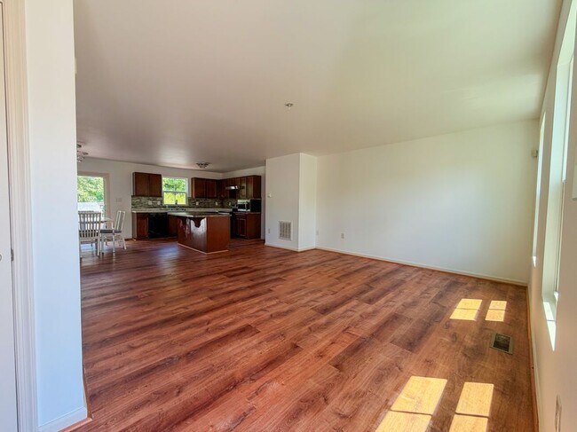 Photo - 18133 Scenic Creek Ln
