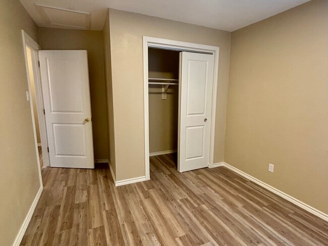 Room 1 - 104 S Keralum Ave