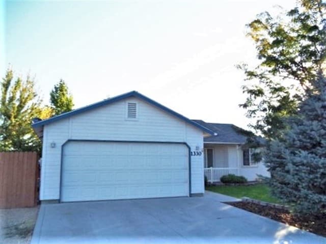 Building Photo - 1330 N Andrew Dr