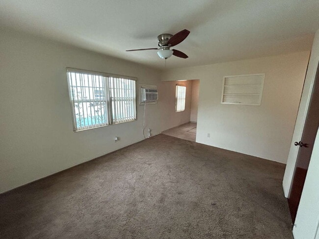 Photo - 2413 Burlington Ave N Unit A