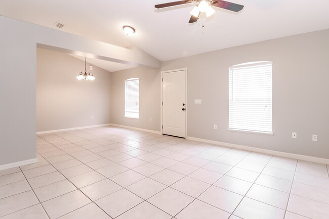 Photo - 1932 Peridot Cir