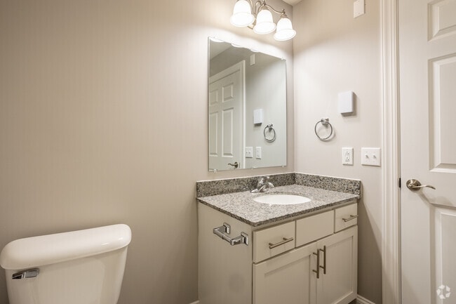 2BR, 2BA