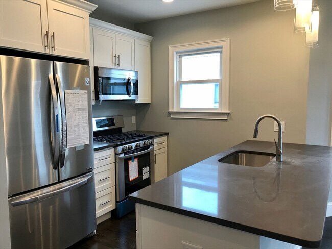 64 Grant St Unit 3
