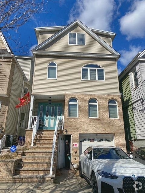 Building Photo - 799 John F. Kennedy Blvd Unit 3 Rental