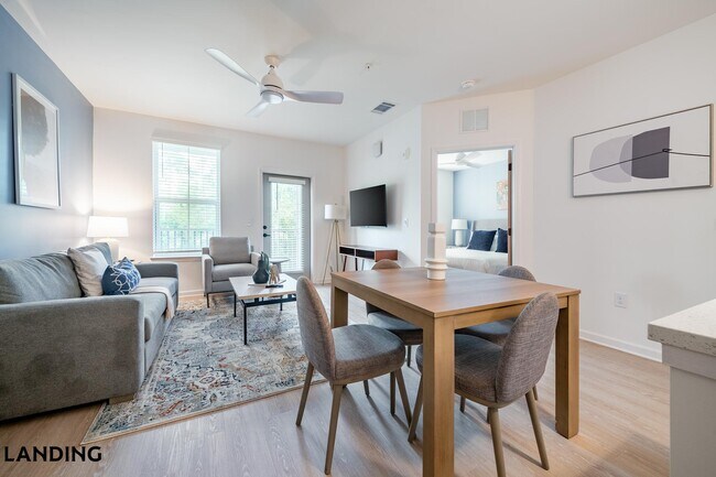 Photo - 100 Wilton Cir Unit 50-204