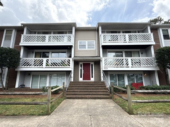 Photo - 9329 Old Concord Rd Unidad A Rental