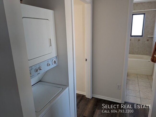 Photo - 8598 McCutcheon Ave