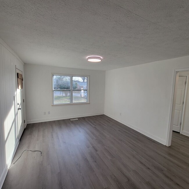 Photo - 166 E 16th St Unit 166 E. 16th Street B