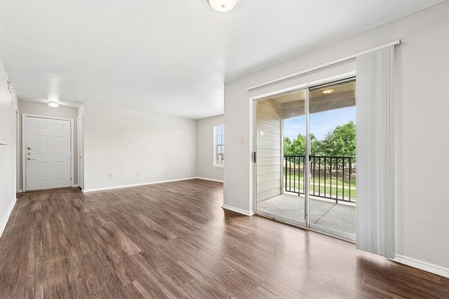 Photo - Valley Trails Apartments