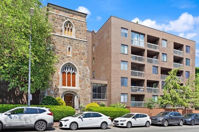 Photo - 321 Harvard St Condo Unit 309