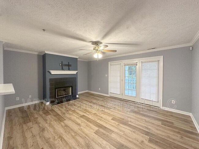 Photo - 410 Bubble Creek Ct Unit 8