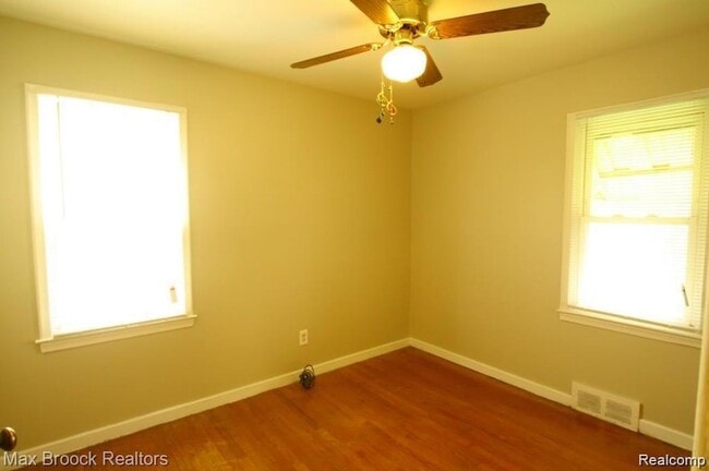 Photo - 18451 Delaware Ave