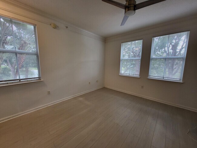 Photo - 2042 Alta Meadows Ln