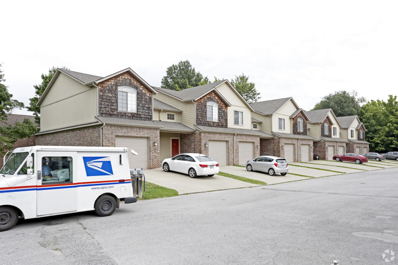 Breeze Cove Townhomes - Breeze Cove Townhomes