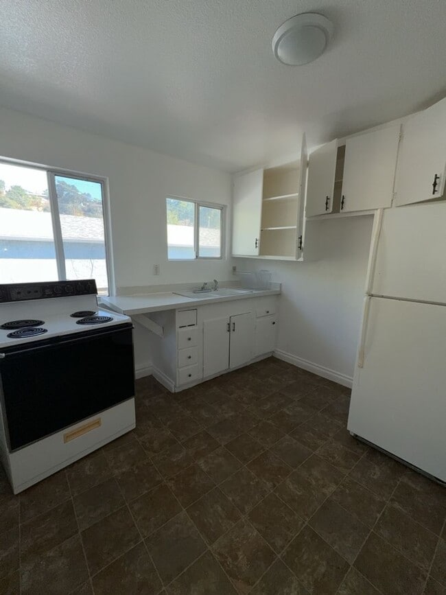Photo - 13445 Lakeshore Dr Unit 2