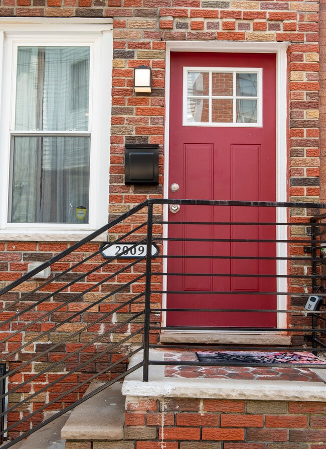 2009 S Opal St