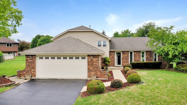 Building Photo - 15630 Aris Ct Rental