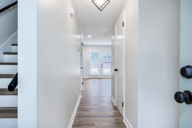 501 B Ave