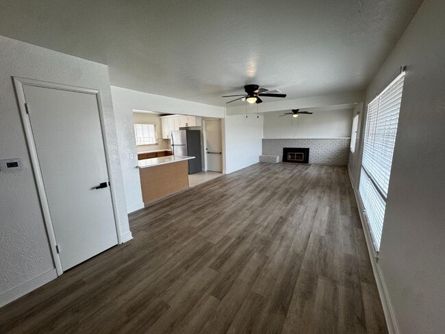 Photo - 245 E Herndon Ave