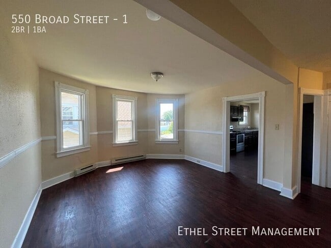 Photo - 550 Broad St Unit 1