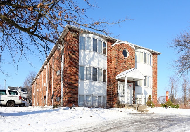 Building Photo - New Horizon Rental