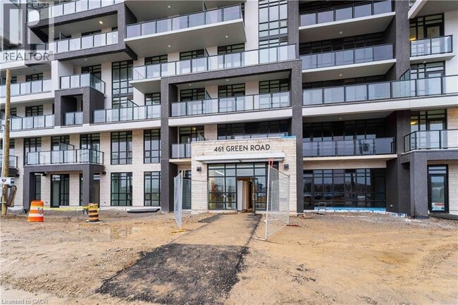 Photo - 461 Green Rd Unité 102