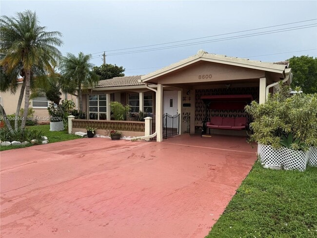 Photo - 8600 NW 57th Ct