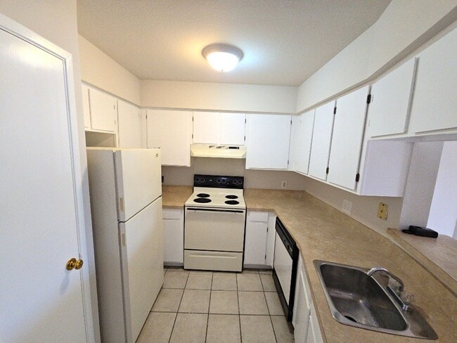 Photo - 2626 Holly Hall St Unit Apt 1014