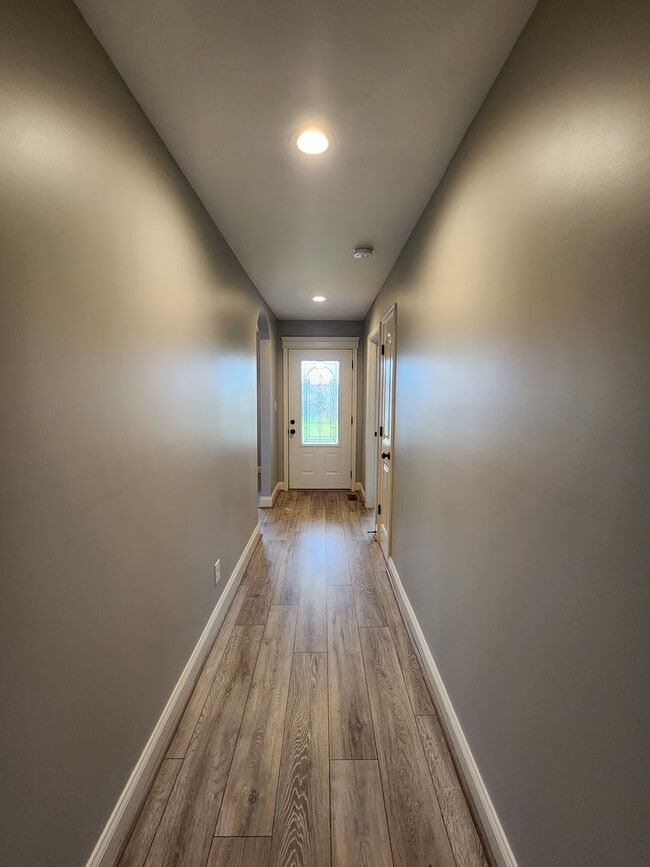1003 Sunrise Dr