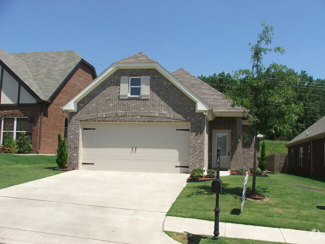 Building Photo - One level 3BR, 2BA patio home in Oxmoor Glen