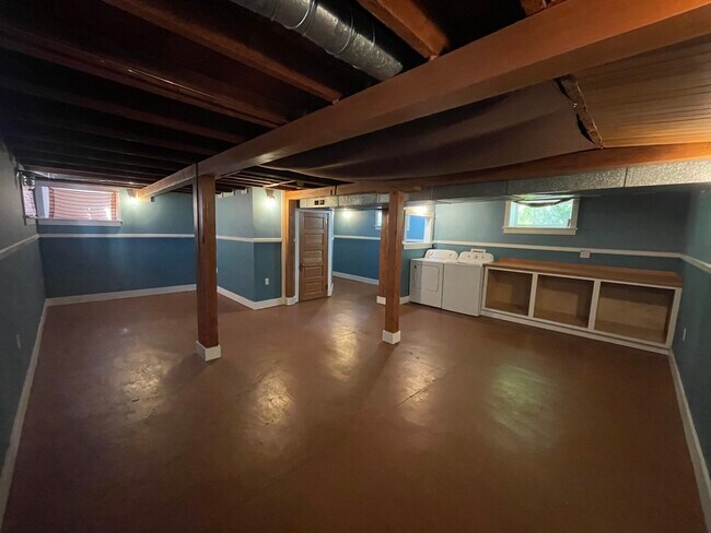 Photo - 225 SE 5th Ave