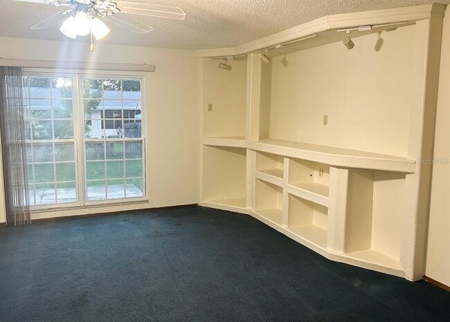 Photo - 7410 Orangeview Cir