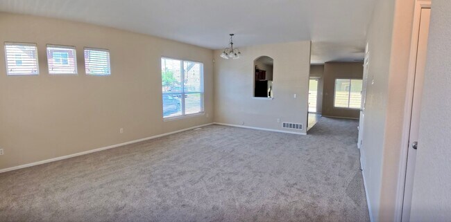 3408 Kingfisher Nest Grove