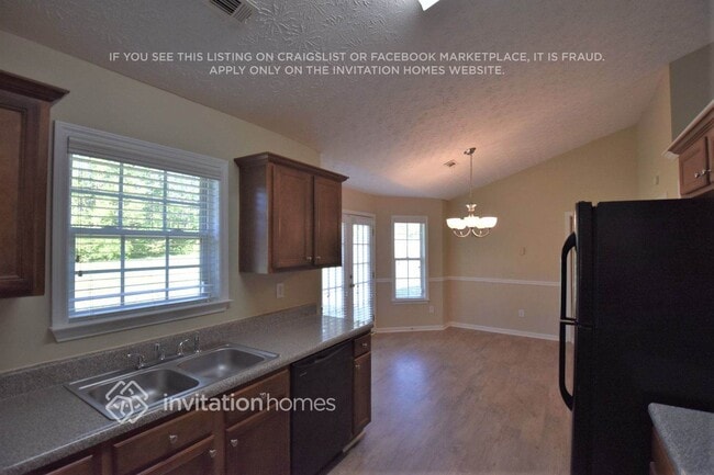 Photo - 160 Windpher Ridge