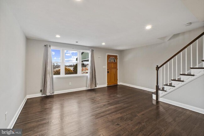 Photo - 4923 St Gemma Rd