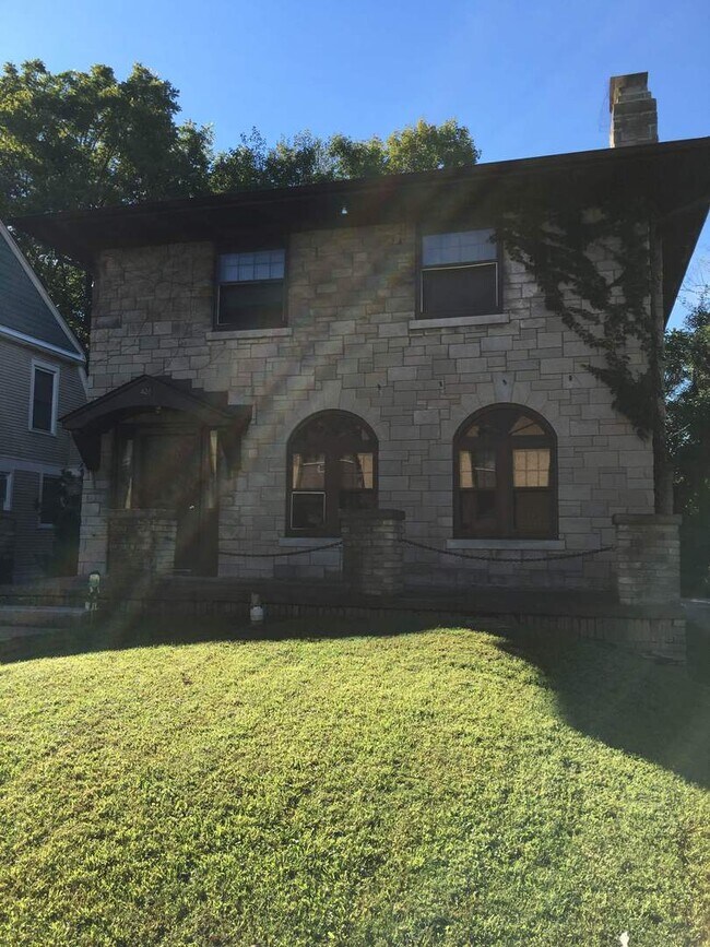 Building Photo - Available August 2026;  Monthly rent $3,150 Rental
